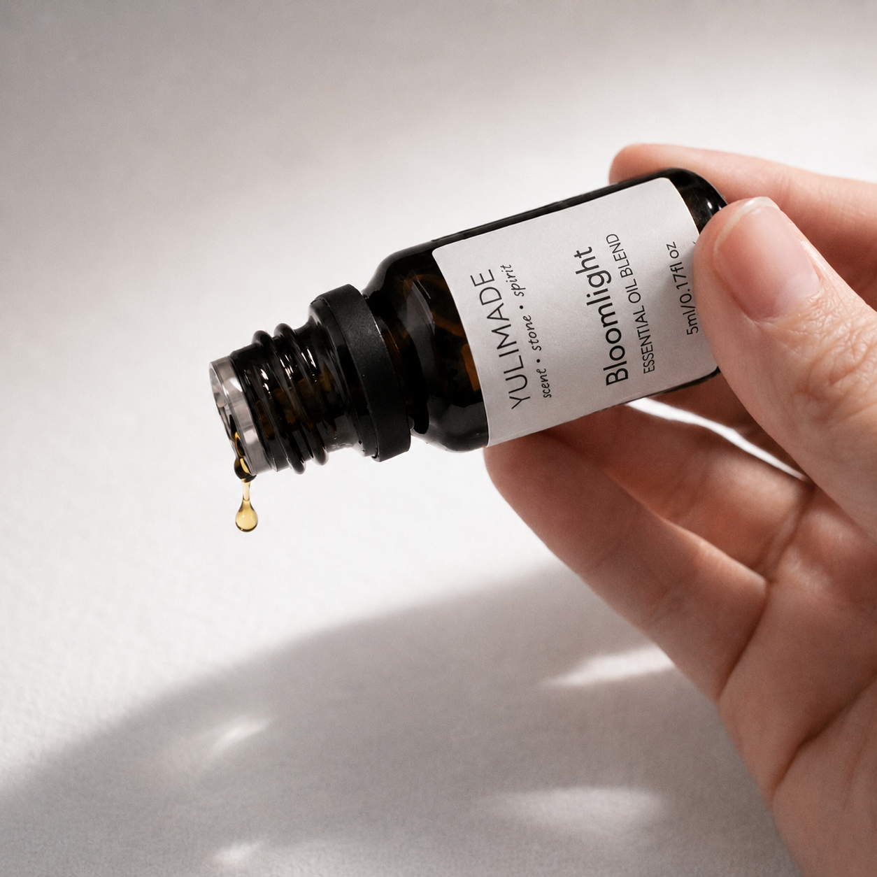 Bloomlight Botanical Essence – Radiant Inner Glow