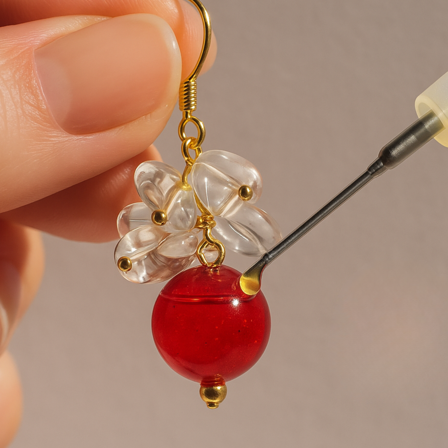 Pendientes difusores Bloomlight — Vidrio rojo y cuarzo blanco | Joyería artesanal de aromaterapia para un brillo interior