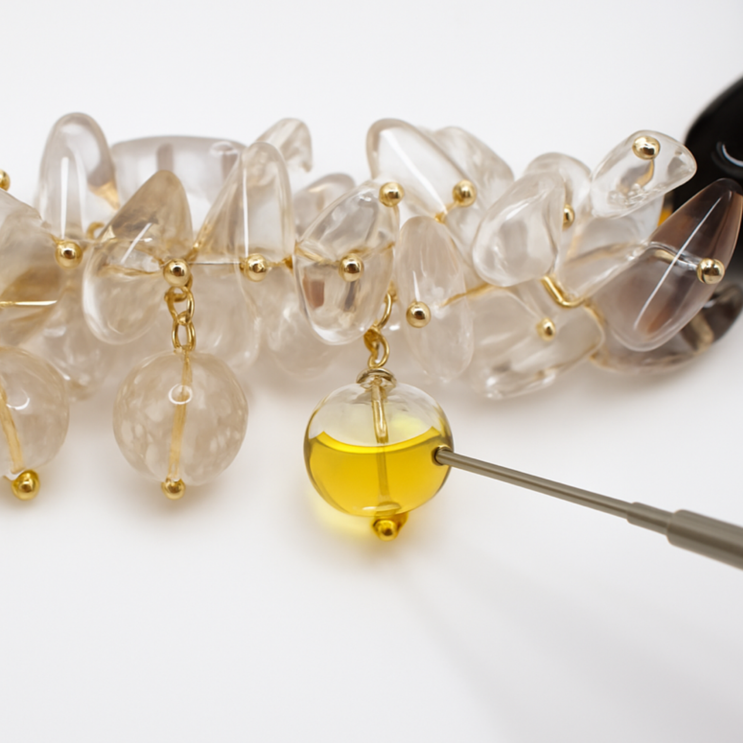 Collar de flor ahumada